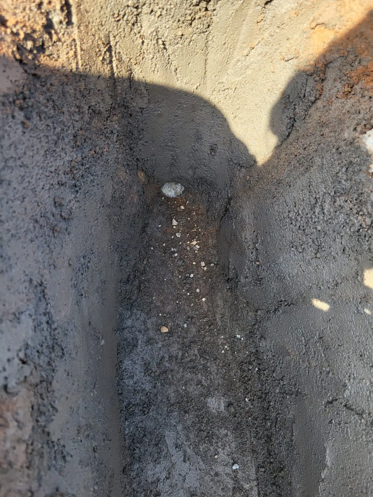 Hueco macetero en muro de la casa piloto