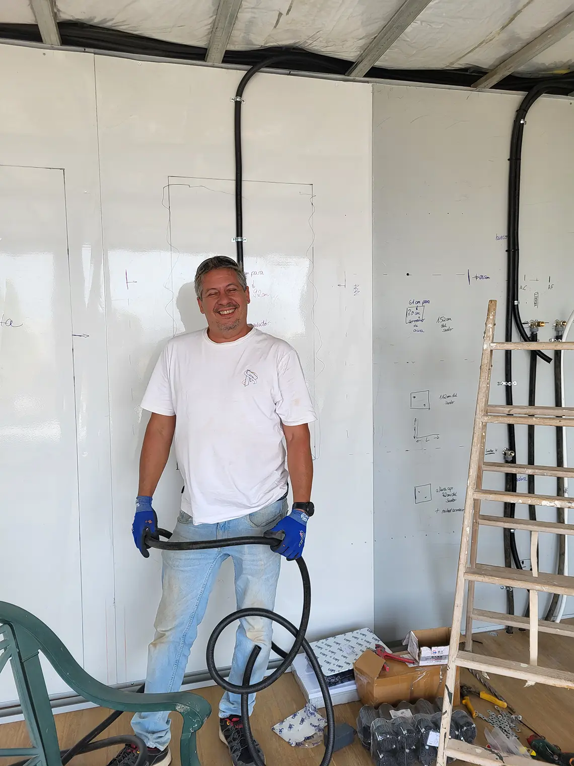 Proceso de instalación y montaje de la Casa Contenedor Piloto de CONcasa CONamor en Lanzarote